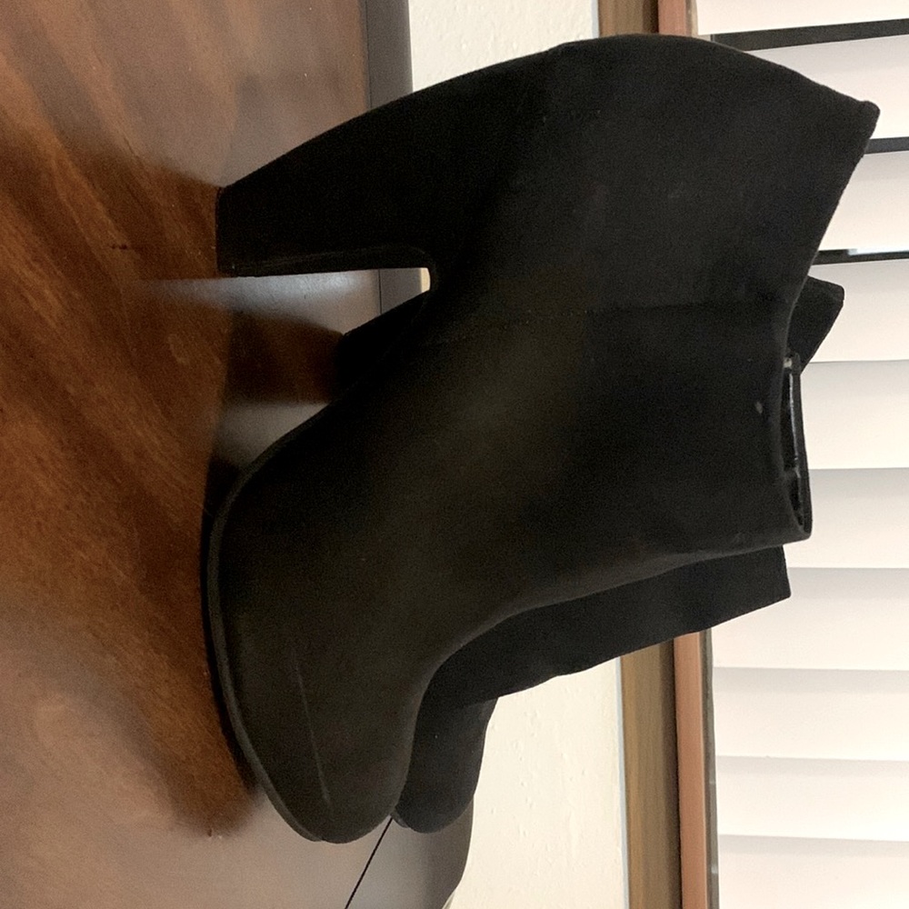 Women Bongo Boot heels
